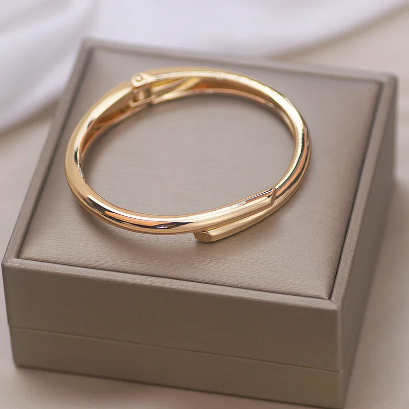 Lary Trendy Simple Jewelry Geometry Round Metal Open Bangles - Sunymox Jewelry