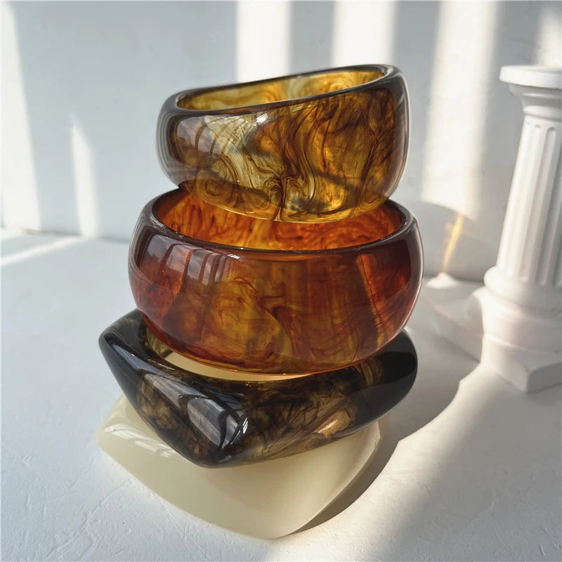 Rena Vintage Wide Geometric Large Resin Bracelet Brown - Sunymox Jewelry