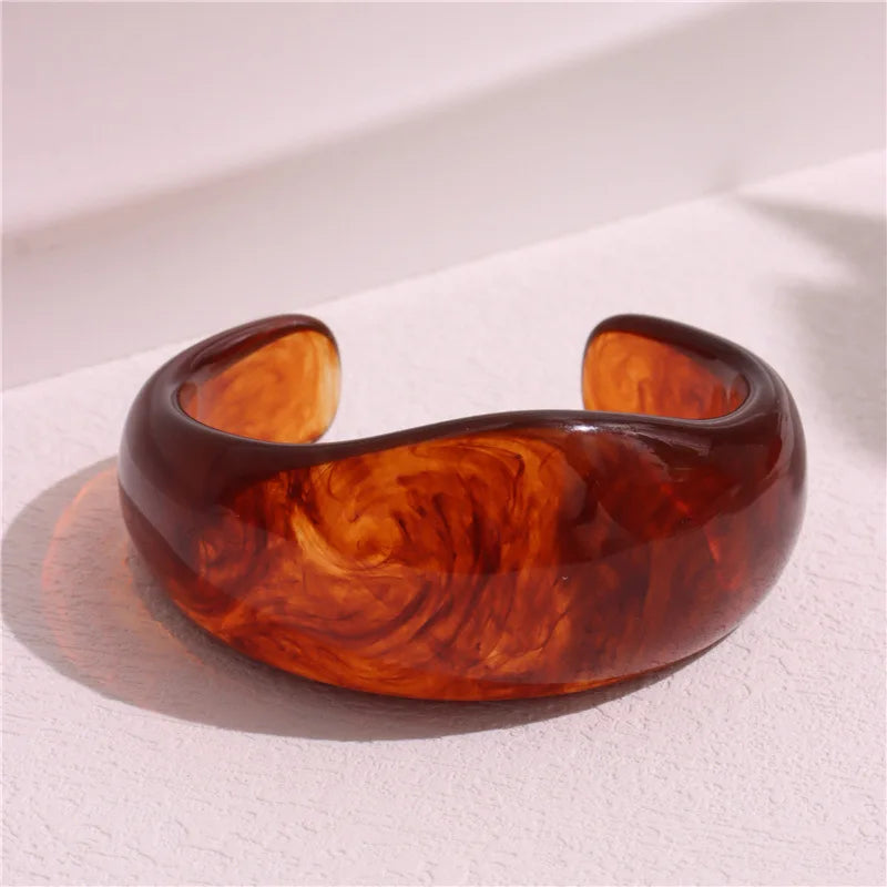Rena Vintage Wide Geometric Large Resin Bracelet Brown - Sunymox Jewelry