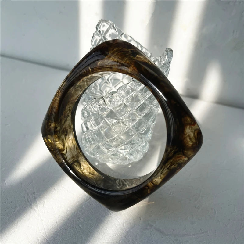 Rena Vintage Wide Geometric Large Resin Bracelet Brown - Sunymox Jewelry