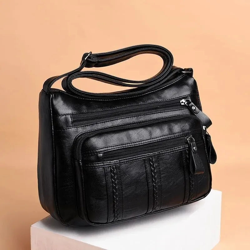 Trendy handbag for middle-aged women – large capacity and durable design