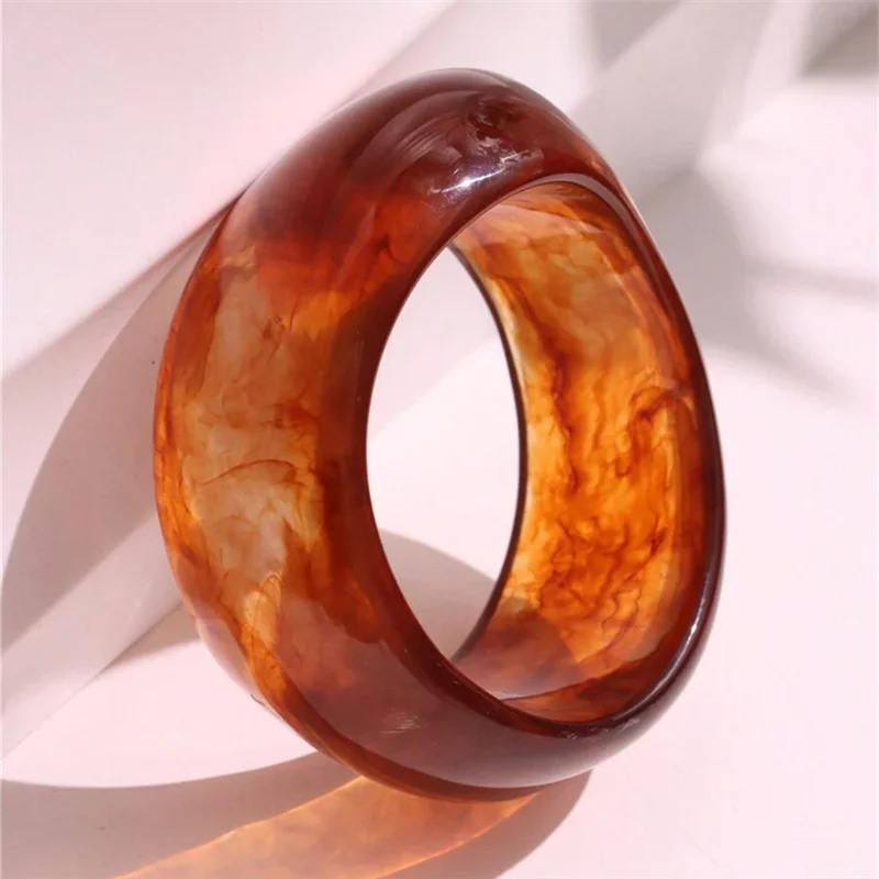 Rena Vintage Wide Geometric Large Resin Bracelet Brown - Sunymox Jewelry